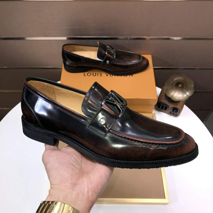 Picture of Louis Vuitton Shoes _SKULVsz38-45hnh022813977